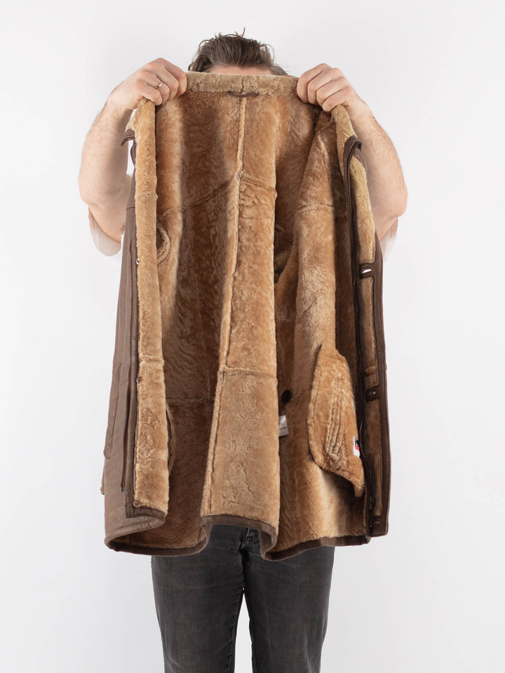 Vintage 90's Men Sheepskin Coat in BrownZ768