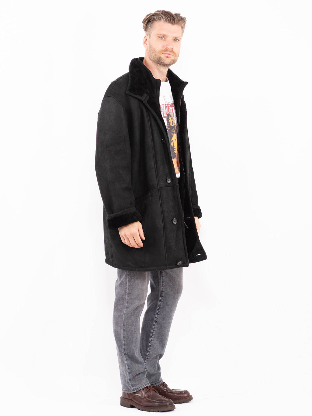 Vintage 90's Men Sheepskin Coat in BlackZ2043