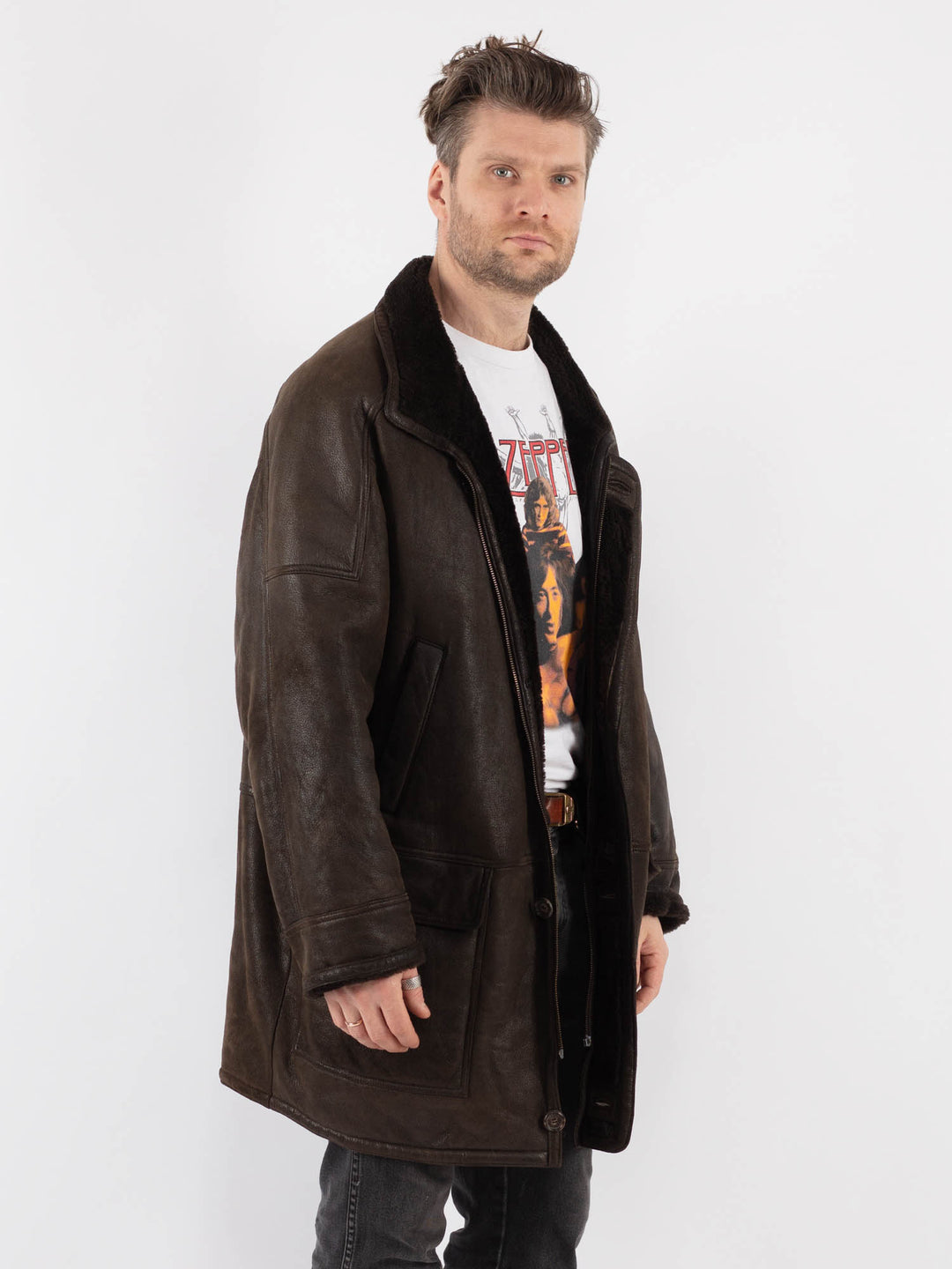 Vintage 90's Men Sheepskin Coat in BrownZ770