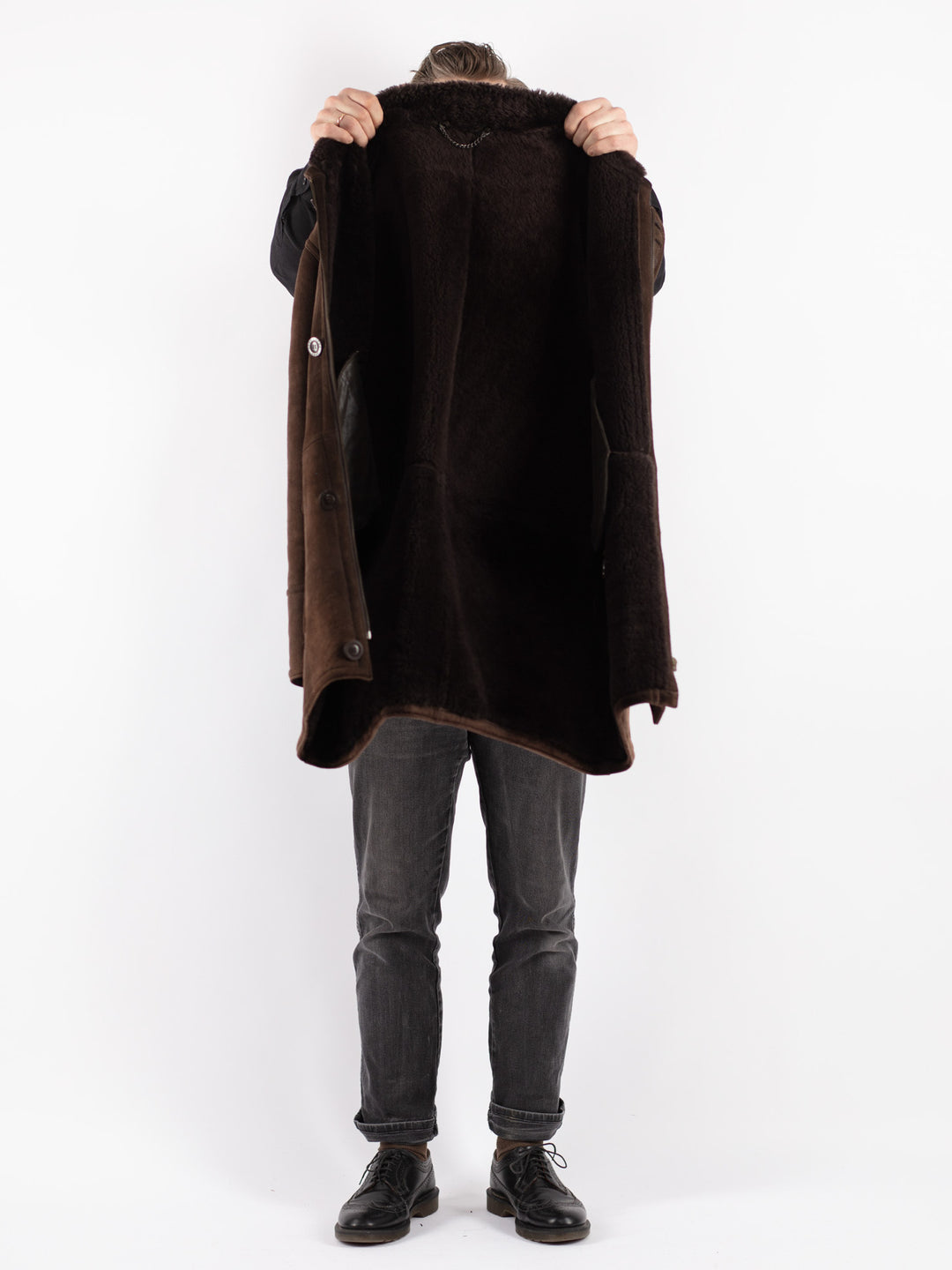 Vintage 90's Men Sheepskin Coat in BrownZ179
