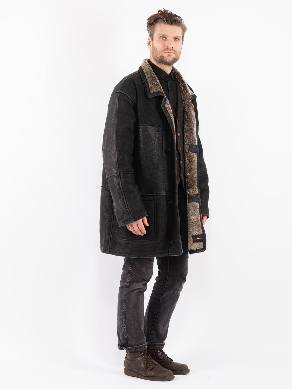 Vintage 90's Men Sheepskin Coat in Black