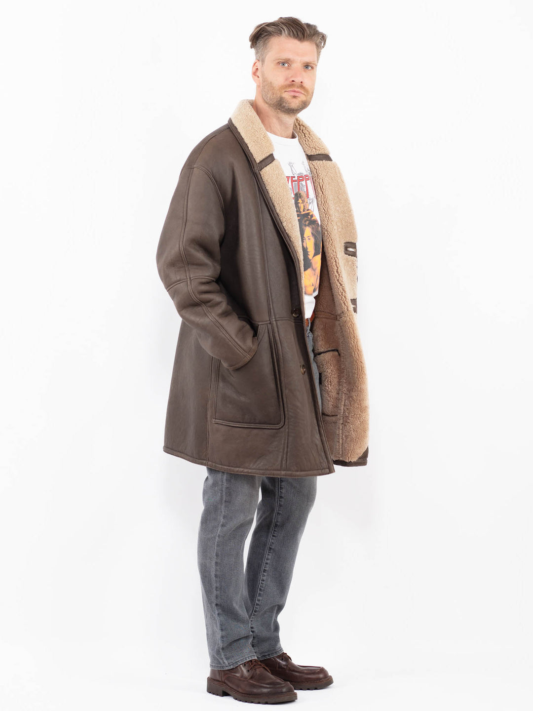 Vintage 90's Men Sheepskin Coat in BrownZ2045
