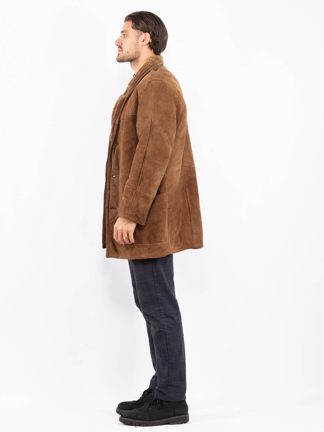 Vintage 90's Men Sheepskin Coat in BrownZ2366