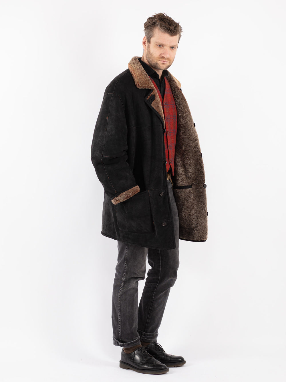 Vintage 90's Men Sheepskin Coat in BlackZ182