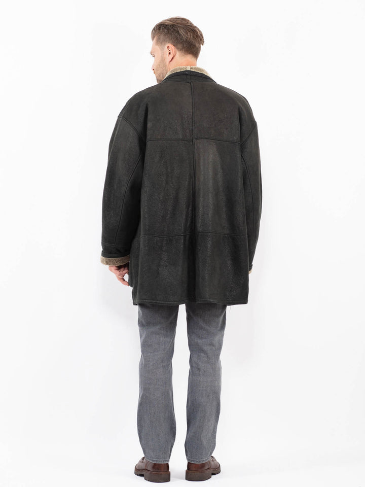 Vintage 90's Men Sheepskin Coat in BlackZ2051