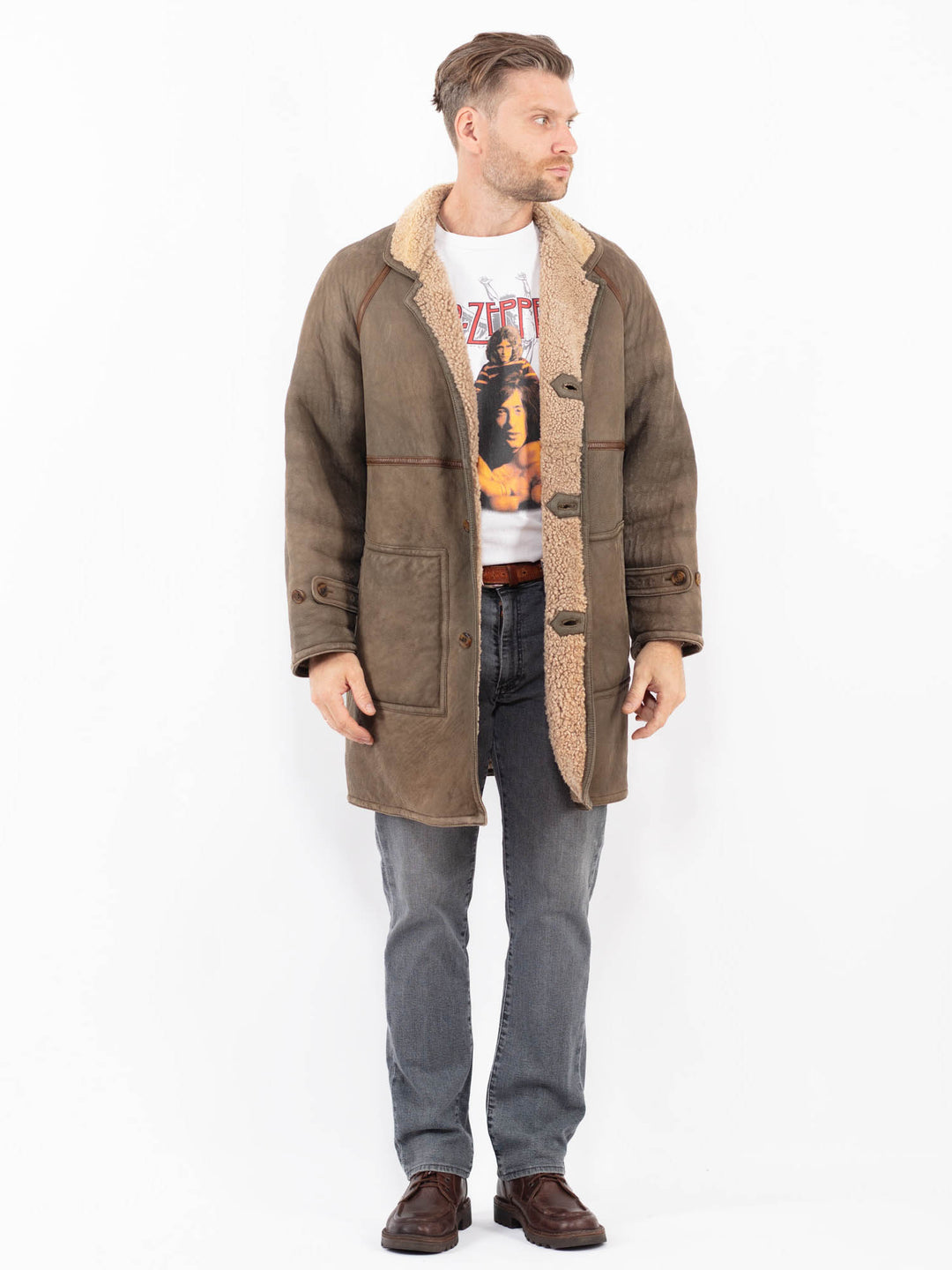 Vintage 90's Men Sheepskin Coat in BrownZ2052
