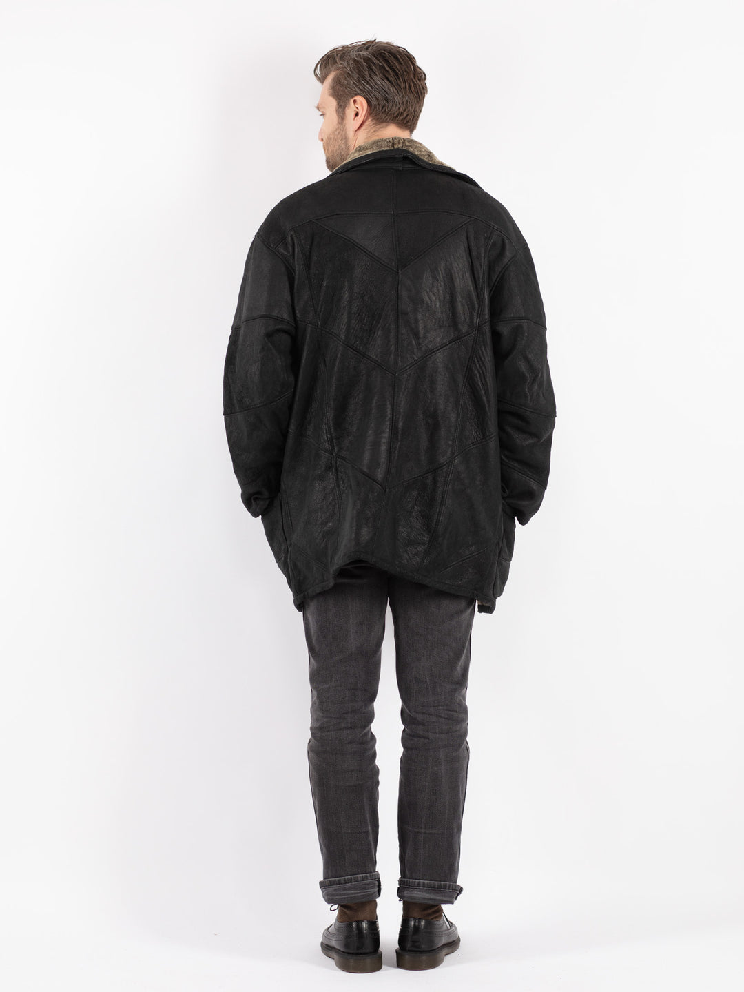 Vintage 90's Men Sheepskin Coat in Black