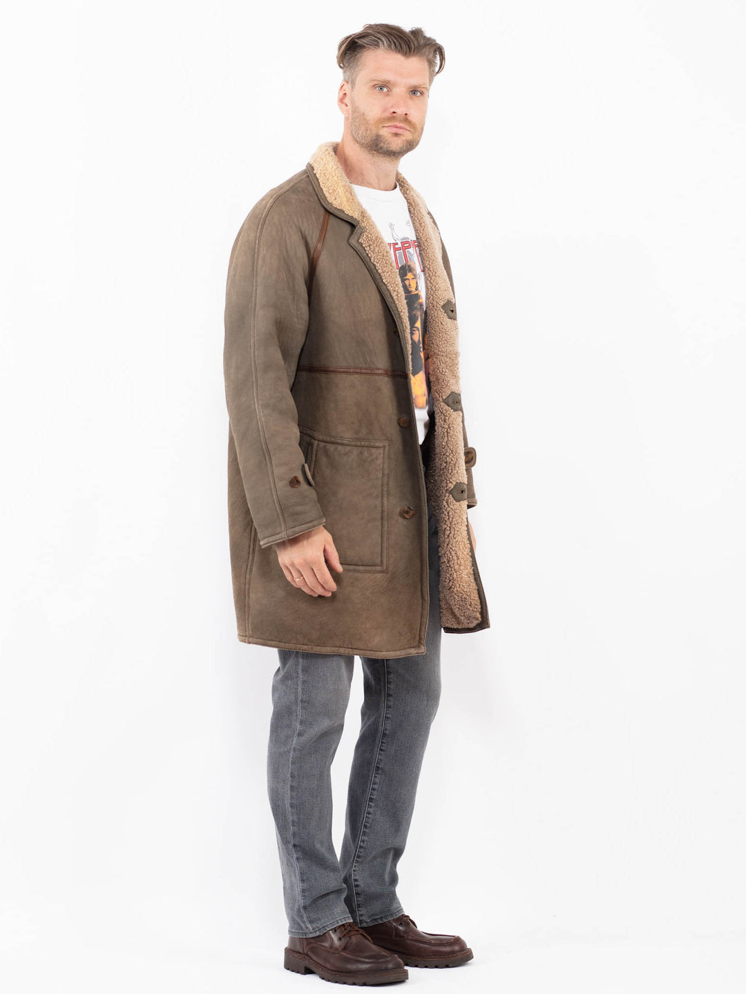 Vintage 90's Men Sheepskin Coat in BrownZ2052