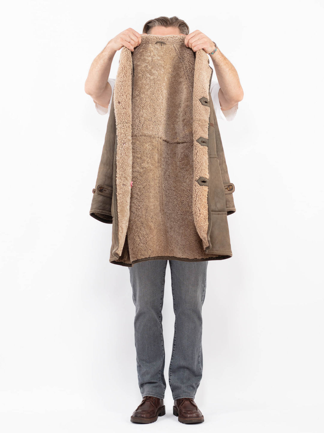 Vintage 90's Men Sheepskin Coat in BrownZ2052