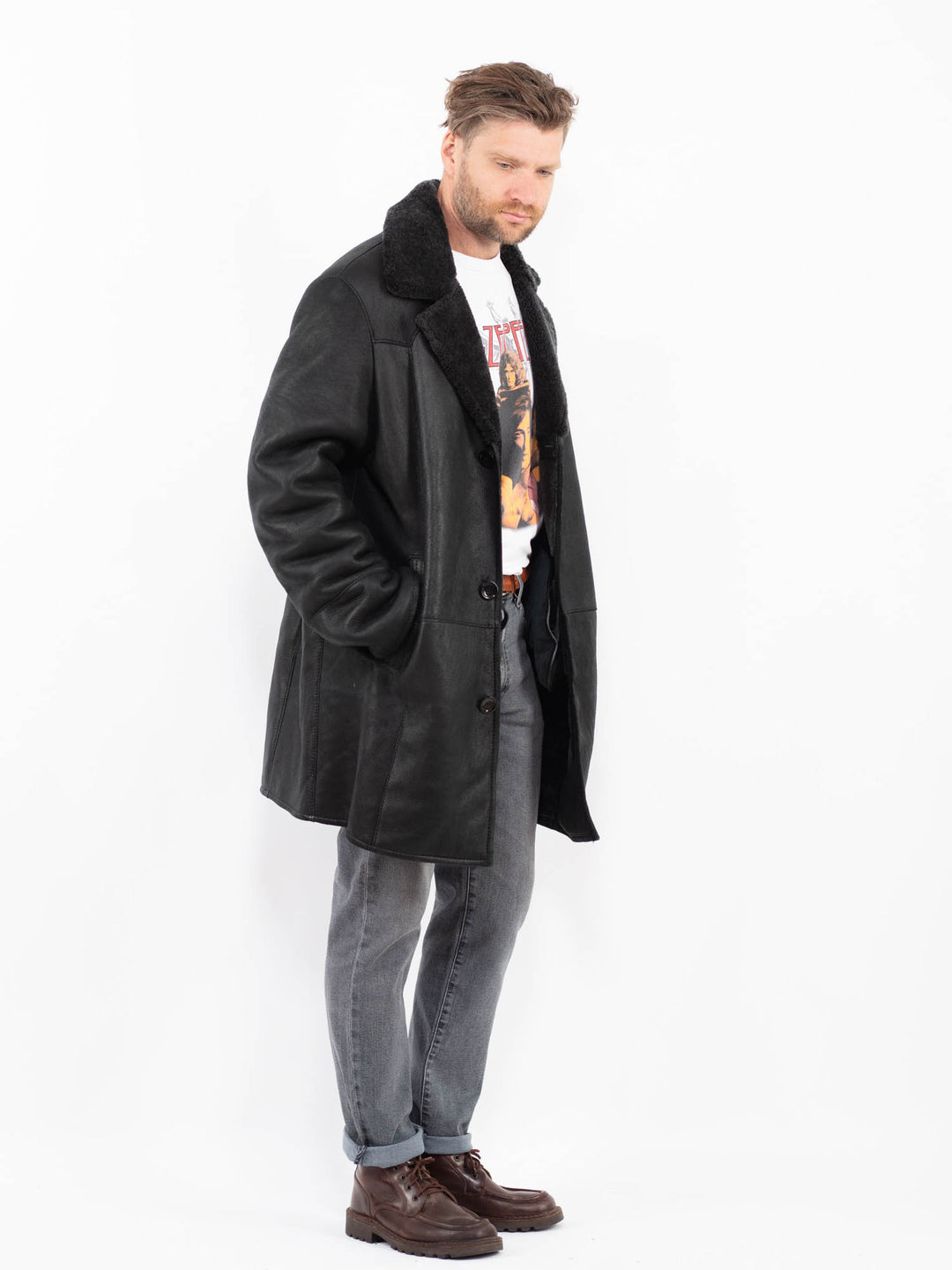 Vintage 90's Men Sheepskin Coat in BlackZ2279