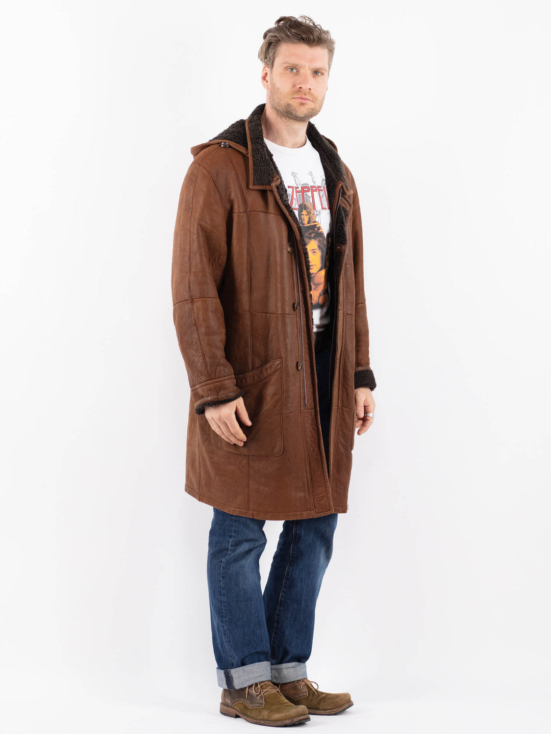 Vintage 00's Men Sheepskin Coat in BrownZ1520