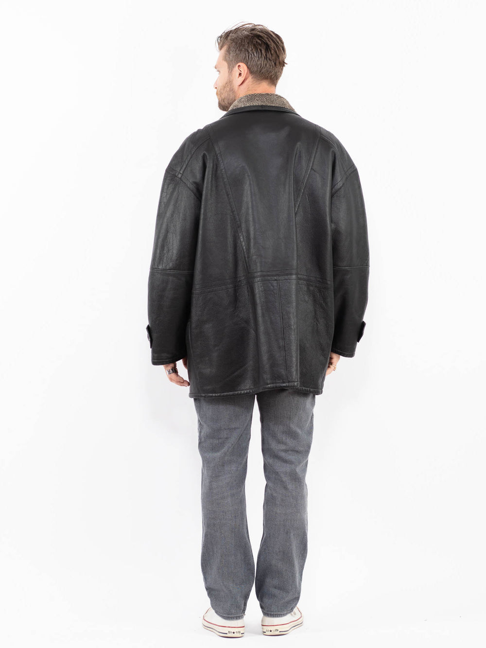 Vintage 90's Men Sheepskin Coat in BlackZ1935