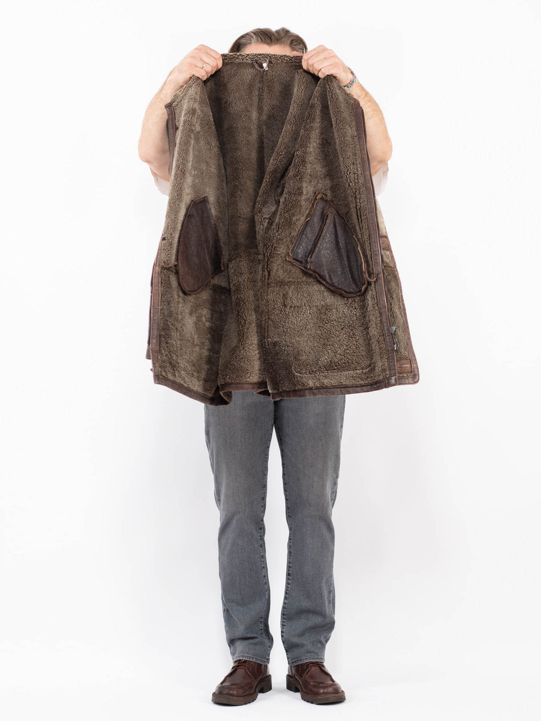 Vintage 90's Men Sheepskin Coat in BrownZ2060