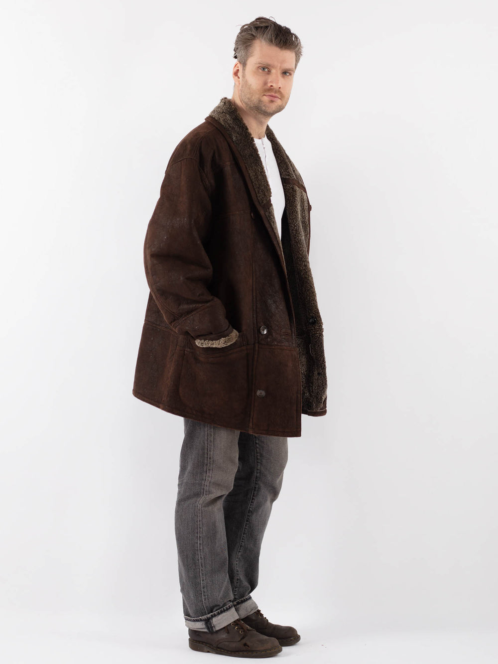Vintage 90's Men Sheepskin Coat in BrownZ1119