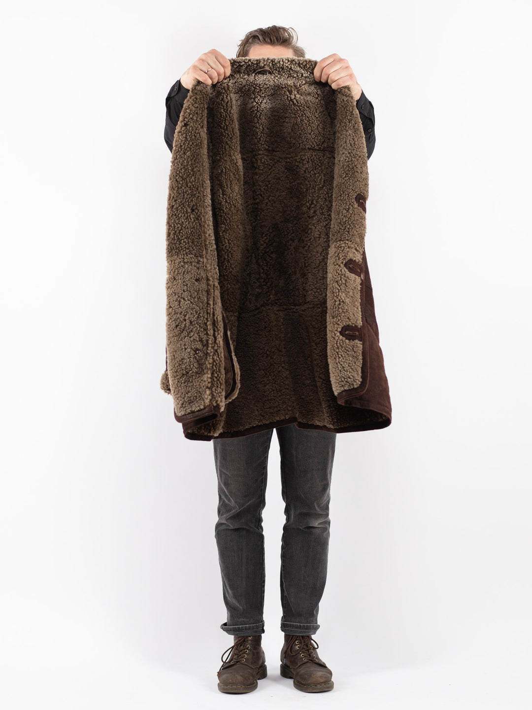 Vintage 90's Men Sheepskin Coat in Brown