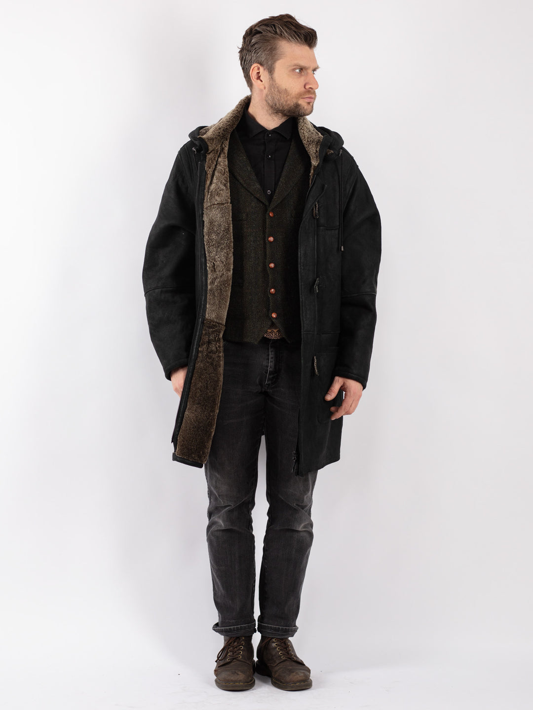 Vintage 90's Men Sheepskin Coat in Black