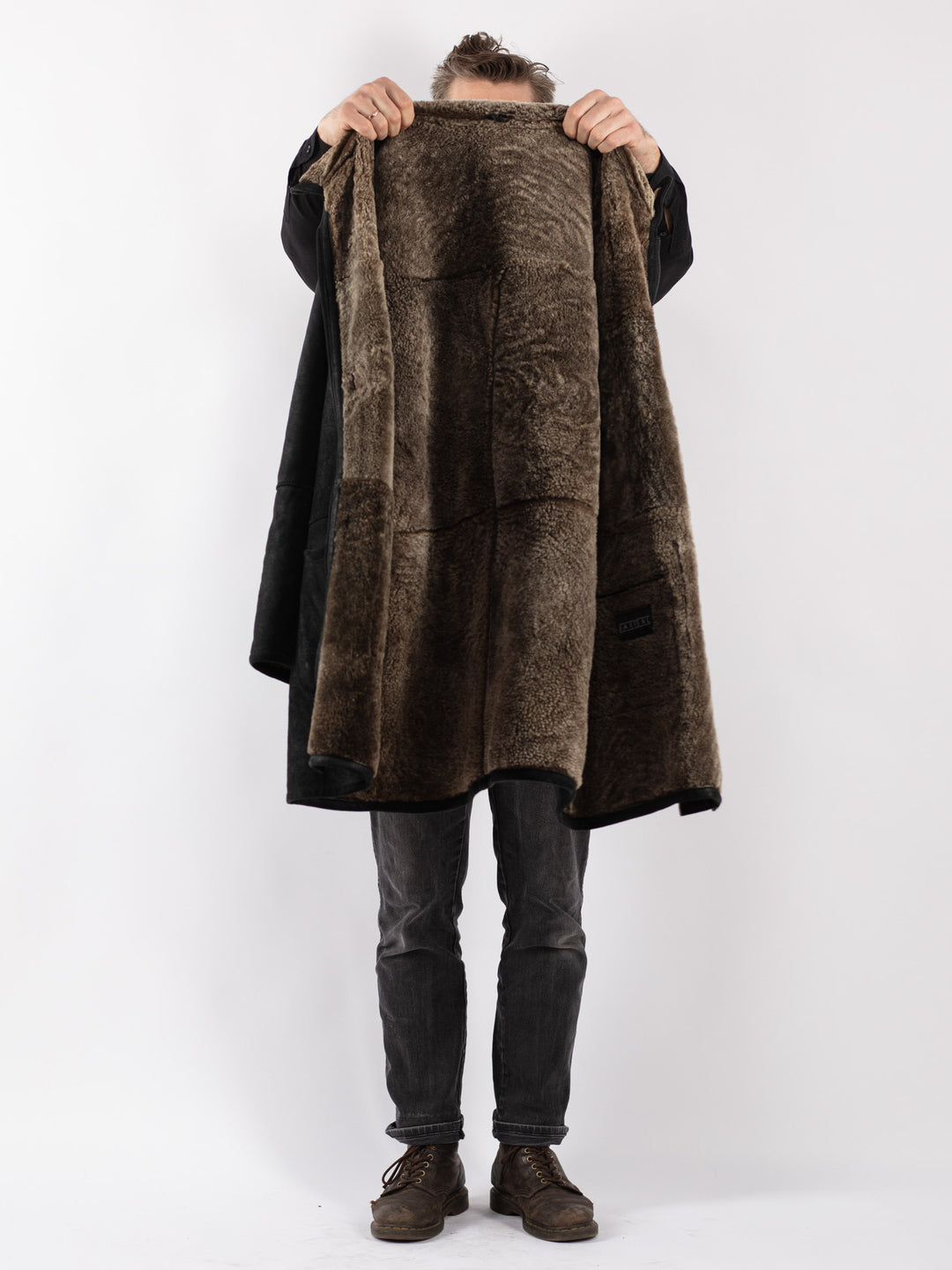 Vintage 90's Men Sheepskin Coat in Black