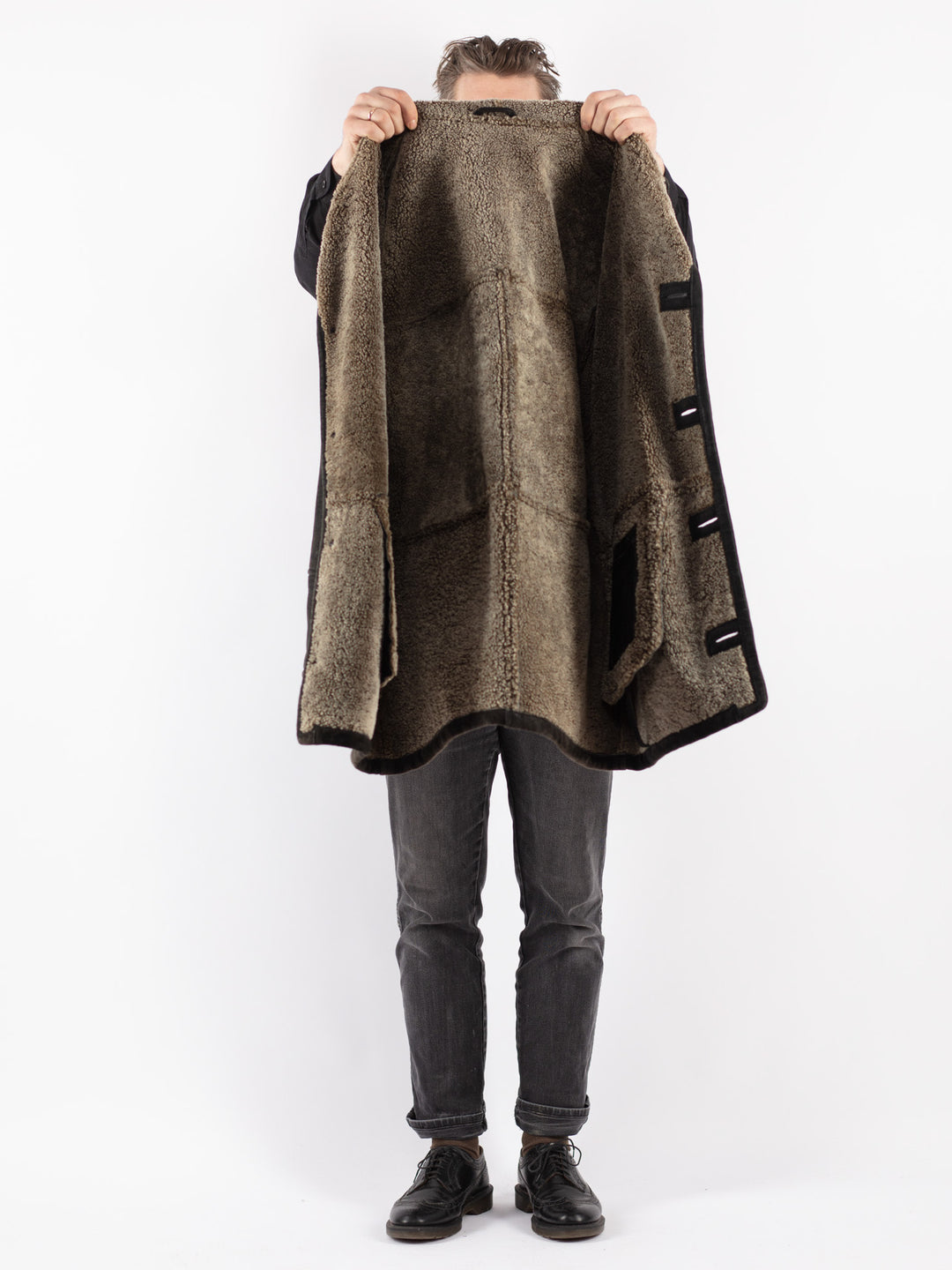 Vintage 90's Men Sheepskin in Black