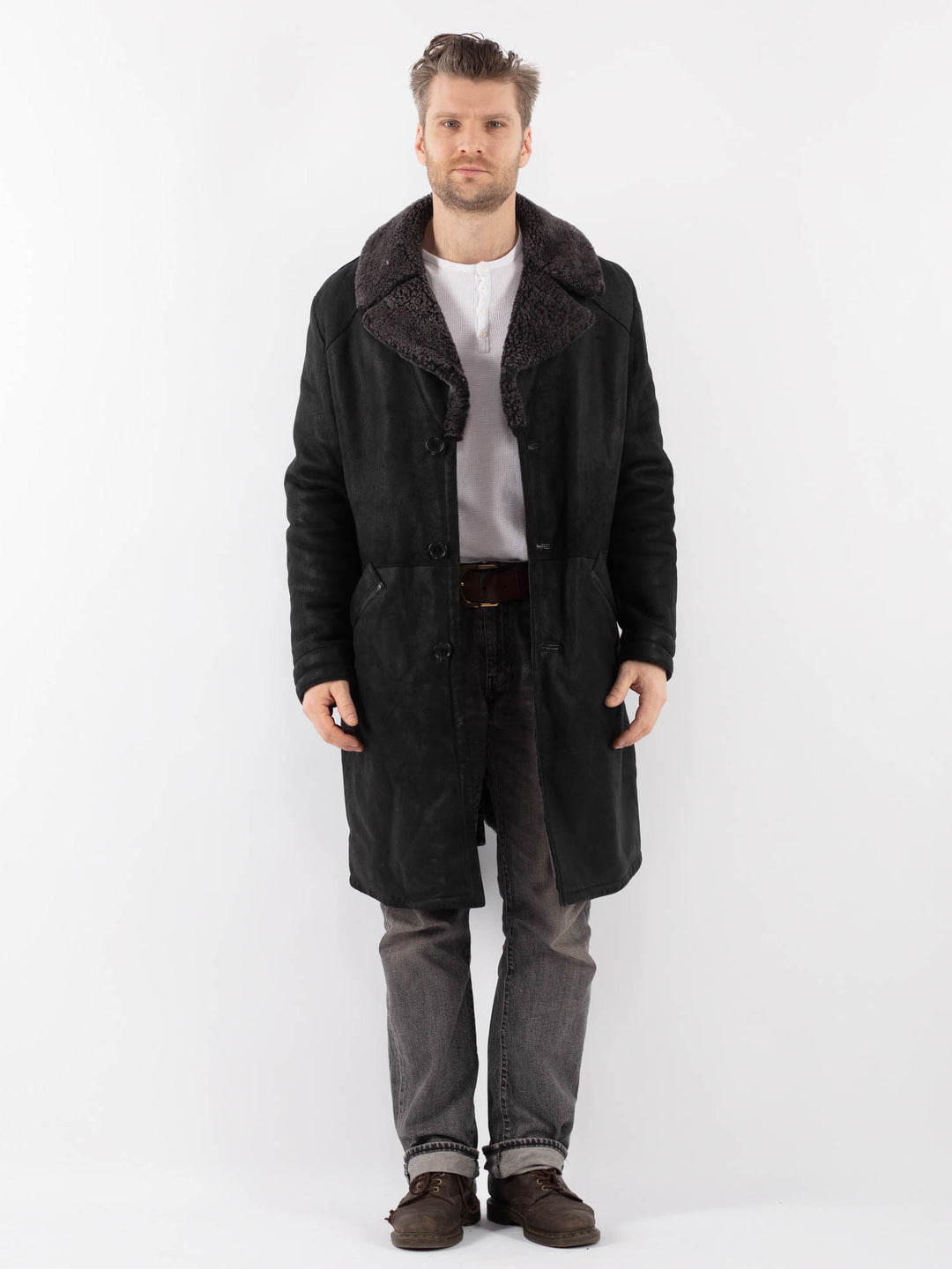 Vintage 90's Men Sheepskin Coat in BlackV1129