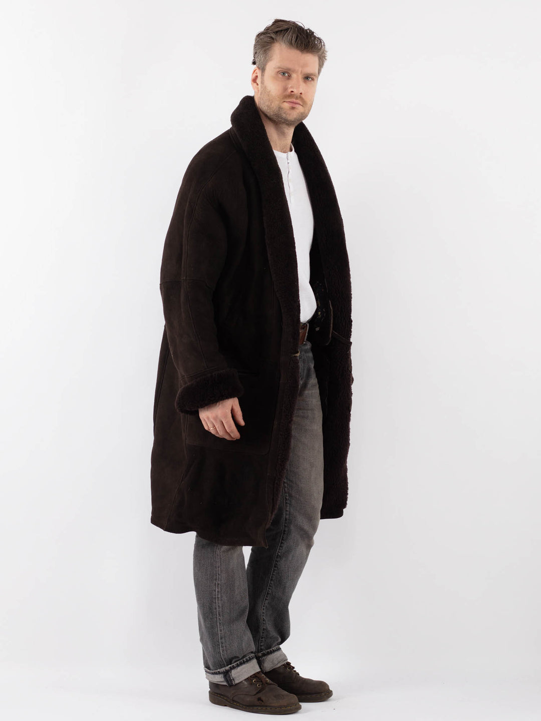 Vintage 90's Men Sheepskin Coat in BrownZ1130