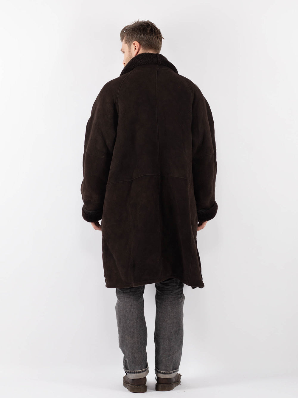 Vintage 90's Men Sheepskin Coat in BrownZ1130