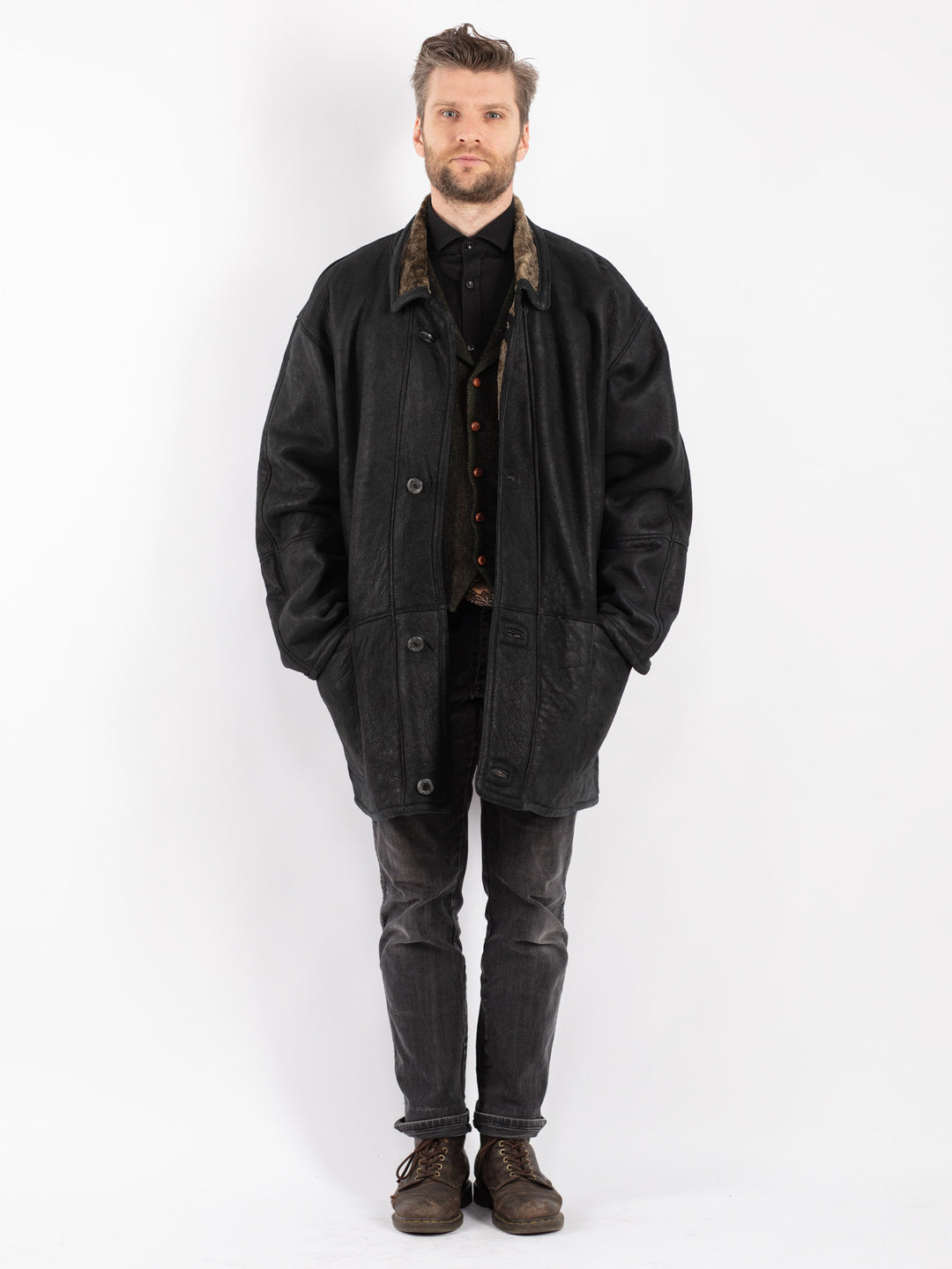 Vintage 90's Men Sheepskin Coat in Black