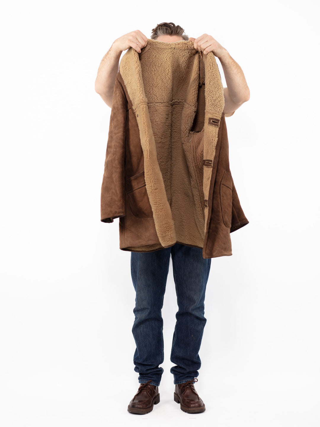 Vintage 90's Men Sheepskin Coat in BrownZ2566