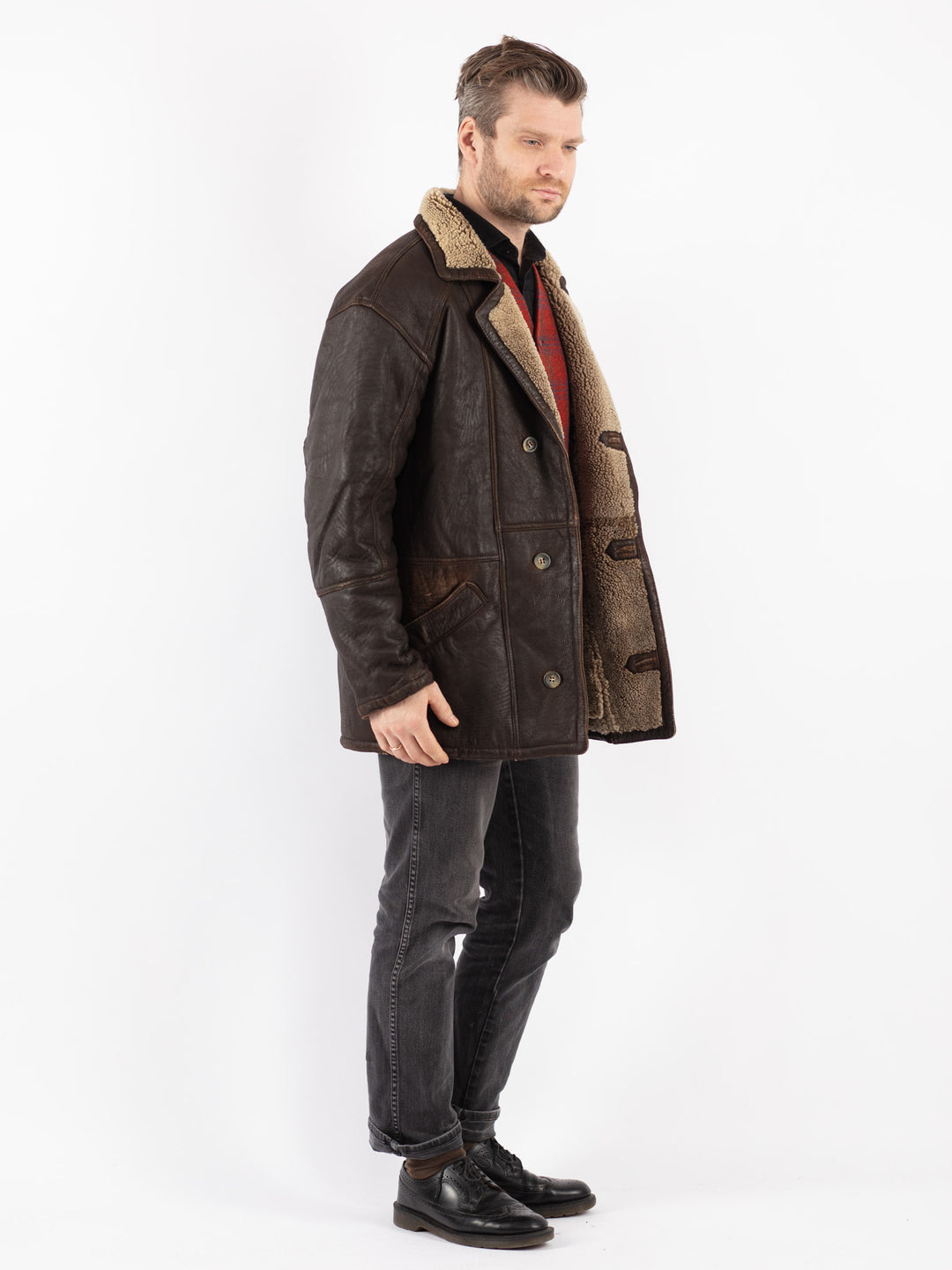 Vintage 90's Men Sheepskin Coat in Brown