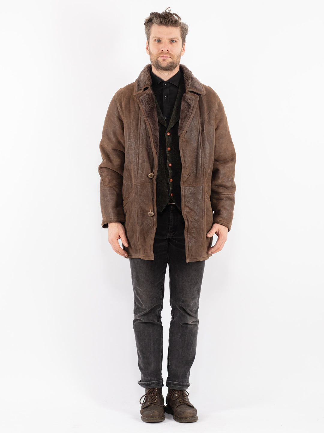 Vintage 90's Men Sheepskin Coat in Brown