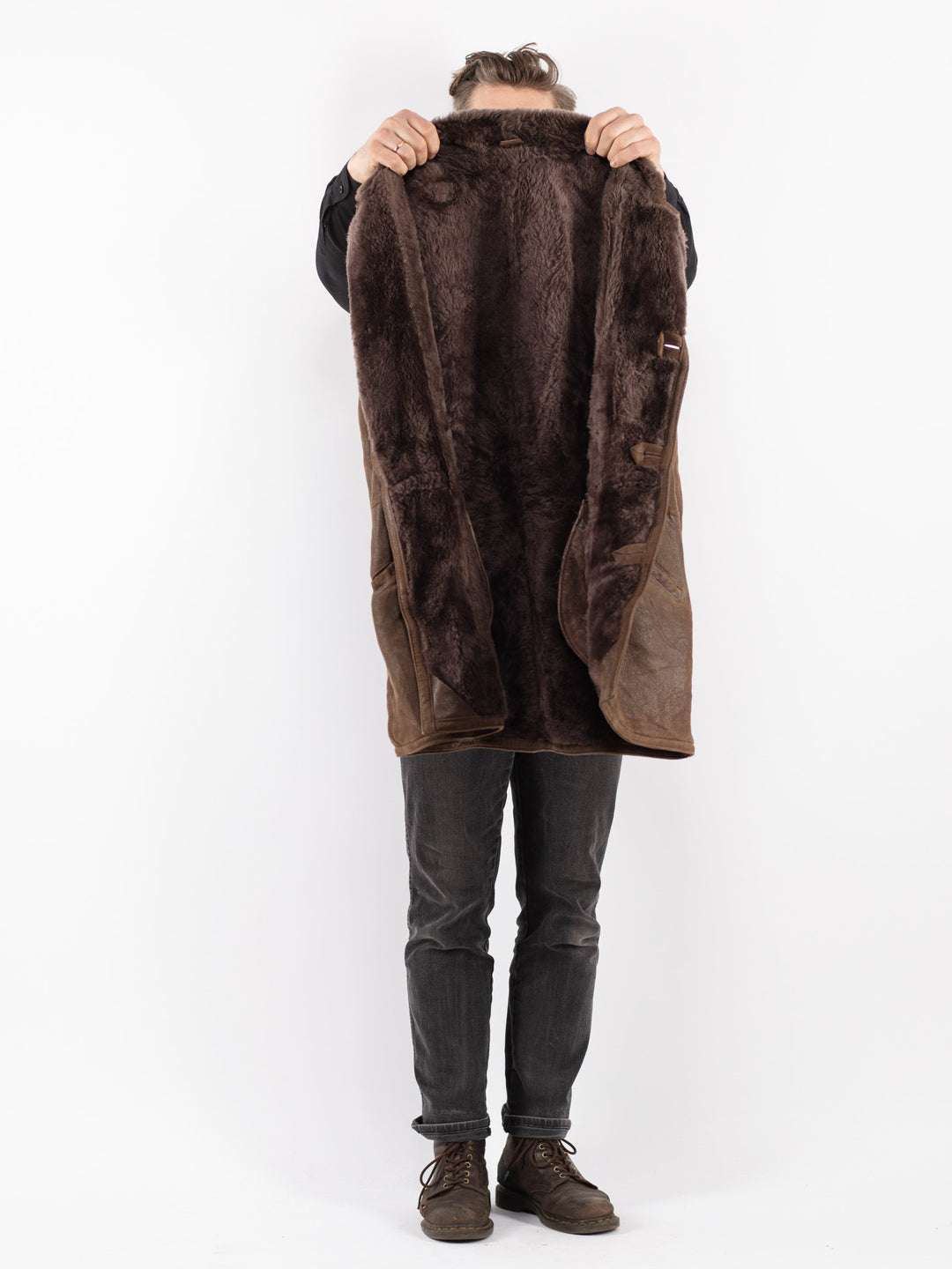 Vintage 90's Men Sheepskin Coat in Brown