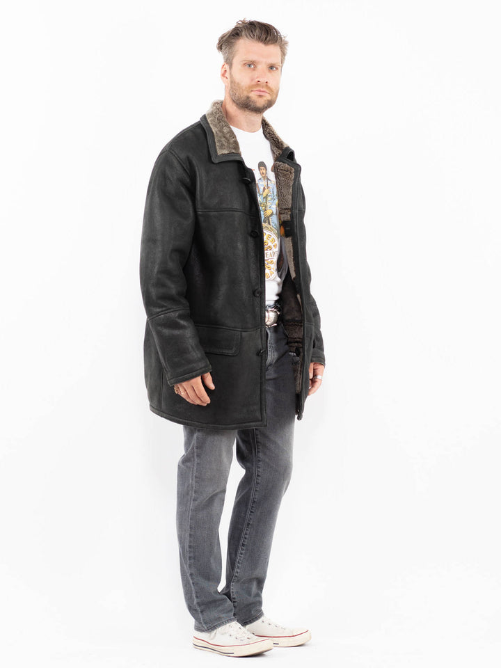 Vintage 90's Men Sheepskin Coat in BlackZ1971
