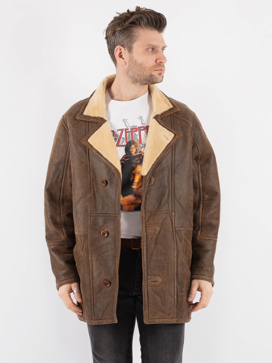 Vintage 90's Men Sheepskin Coat in BrownZ752