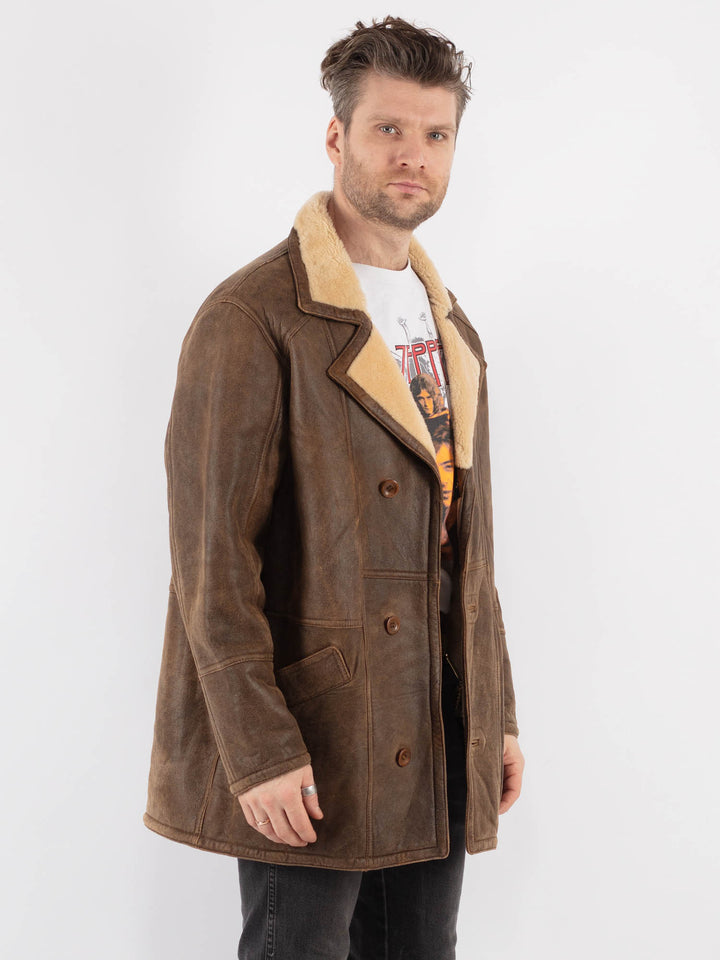Vintage 90's Men Sheepskin Coat in BrownZ752