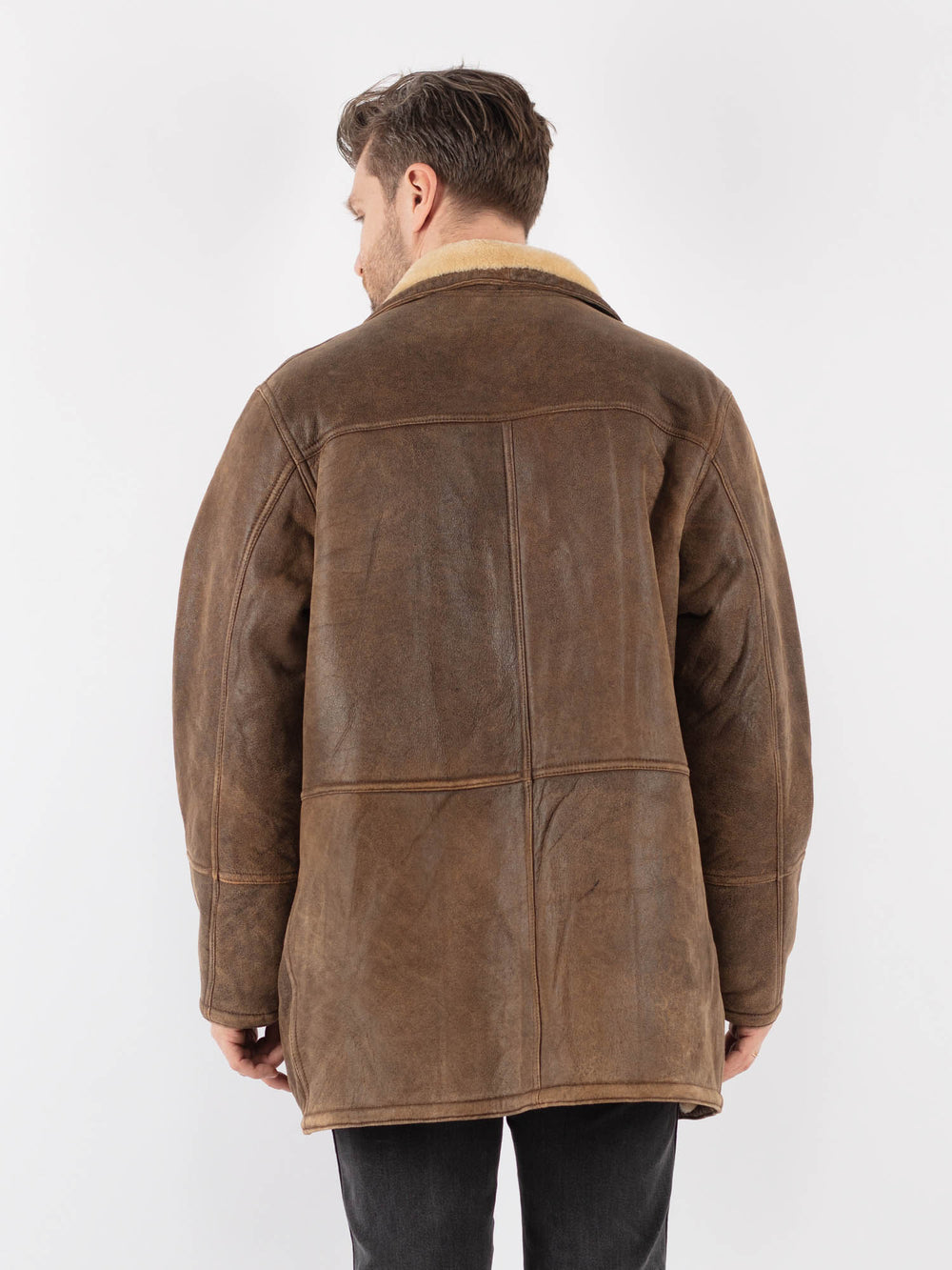 Vintage 90's Men Sheepskin Coat in BrownZ752