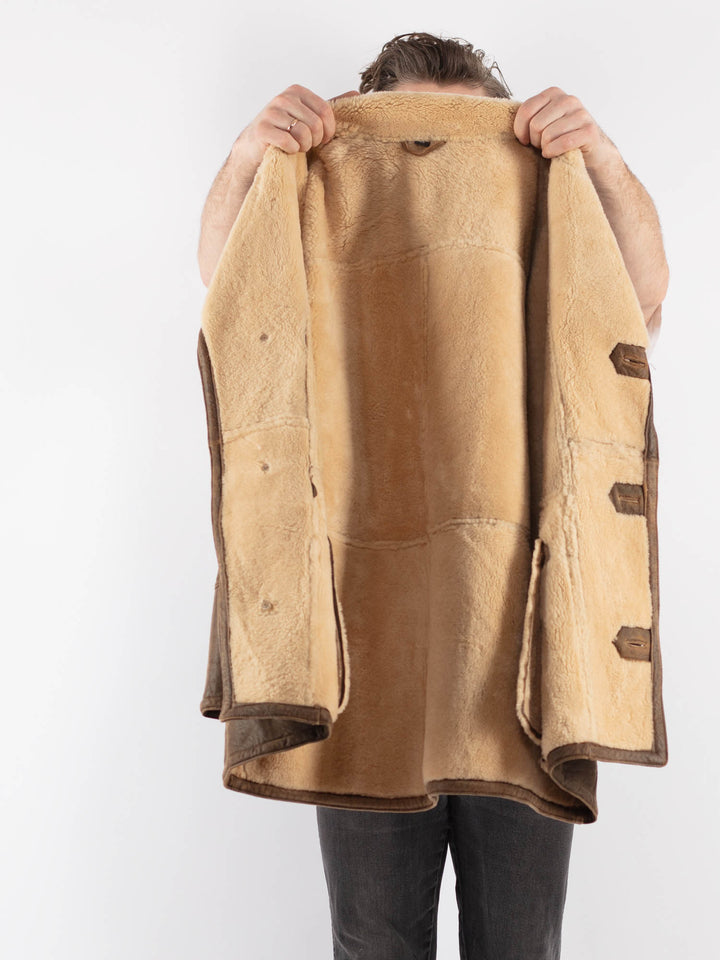 Vintage 90's Men Sheepskin Coat in BrownZ752