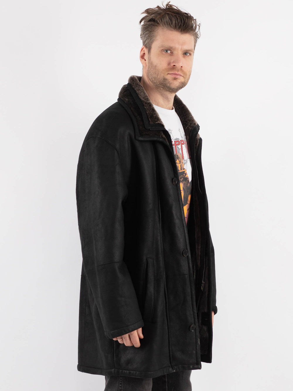 Vintage 90's Men Sheepskin Coat in Black