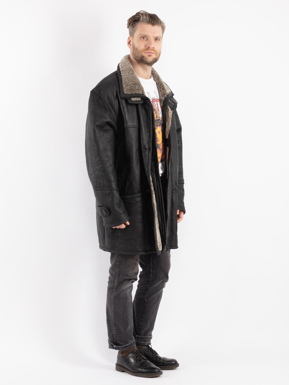 Vintage 90's Men Sheepskin Coat in Black