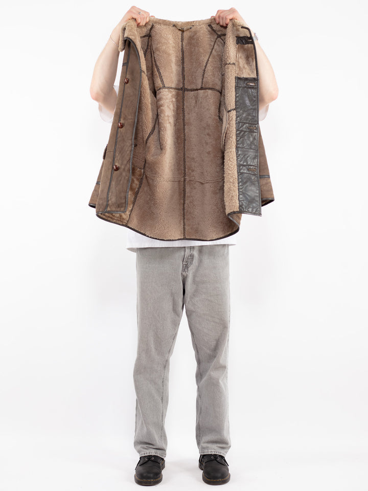 Vintage 90's Men Sheepskin Coat in Brown