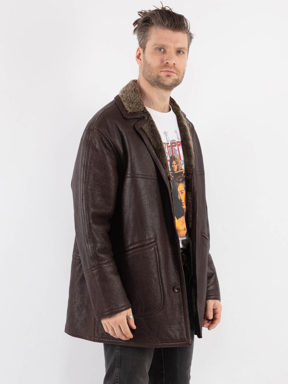 Vintage 90's Men Sheepskin Coat in Brown