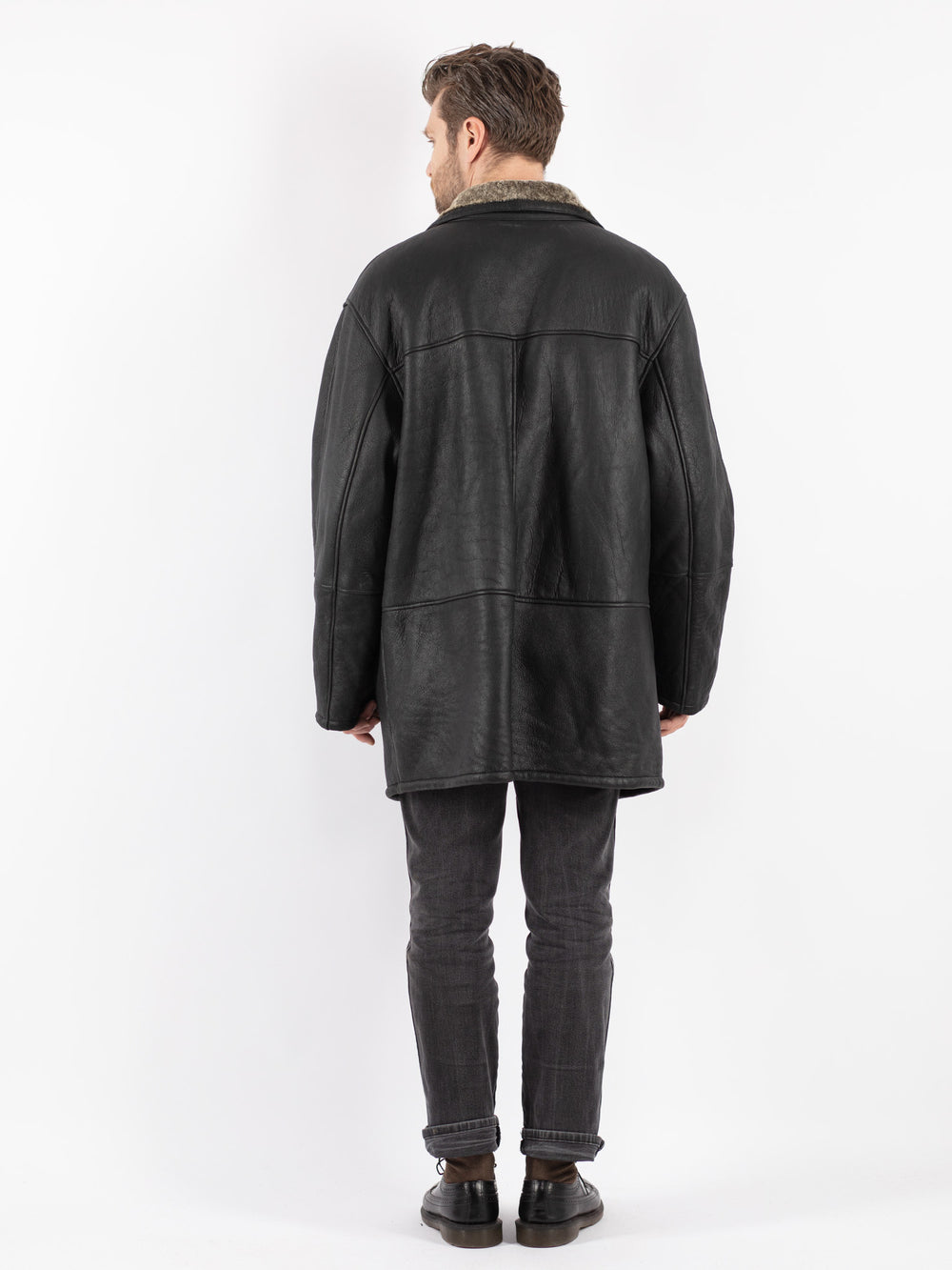 Vintage 90's Men Sheepskin Coat in Black