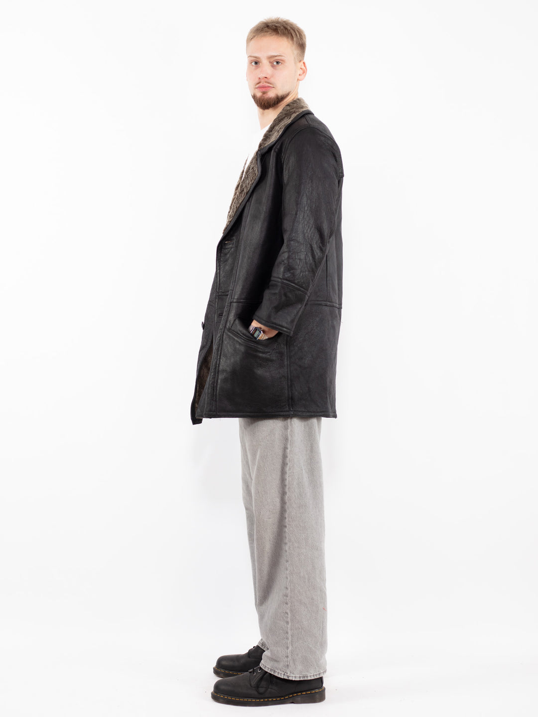 Vintage 90's Men Sheepskin Leather Coat in Black