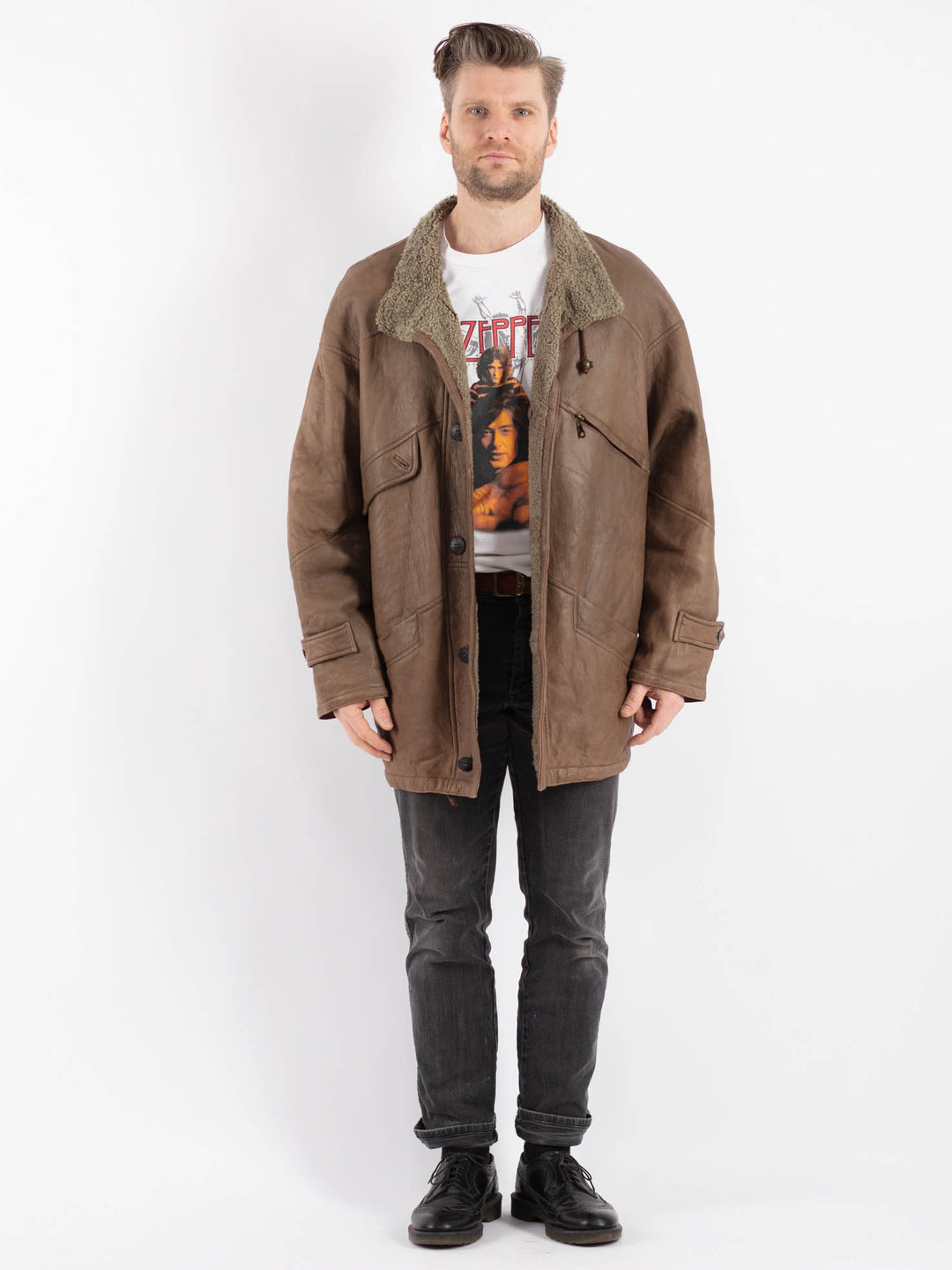 Vintage 90's Men Sheepskin Coat in BrownZ452