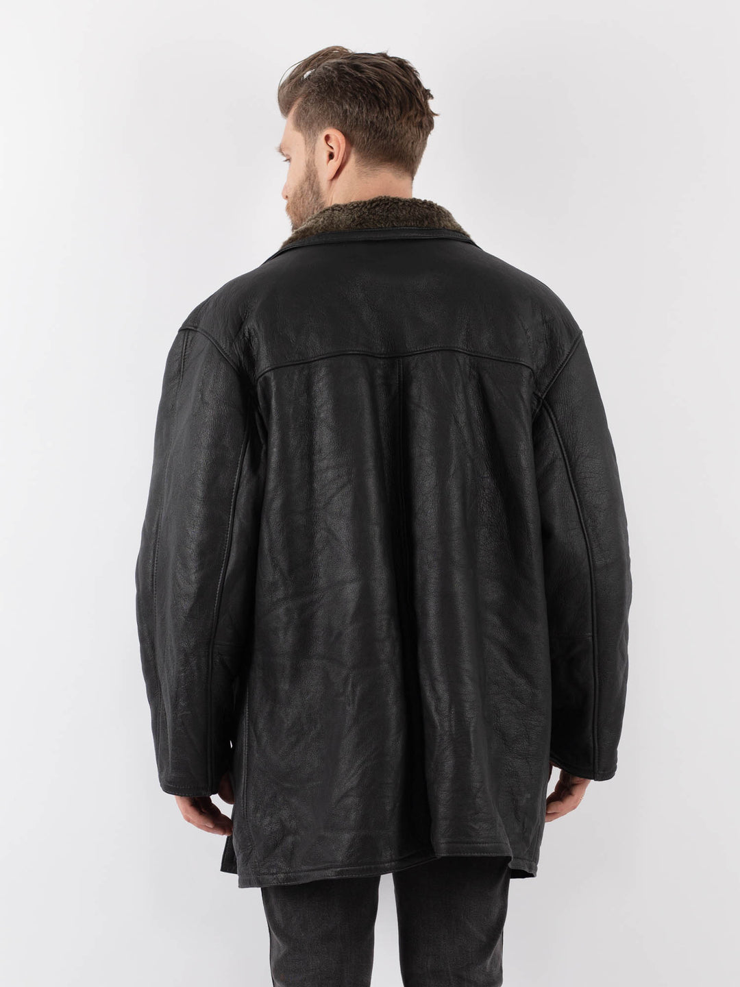 Vintage 90's Men Sheepskin Coat in BlackZ1011
