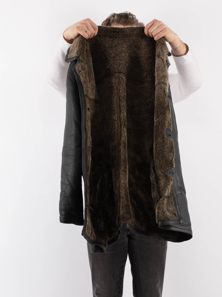 Vintage 90's Men Sheepskin Coat in BlackZ1011