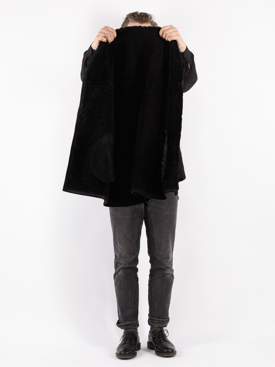 Vintage 90's Men Sheepskin Coat in Black