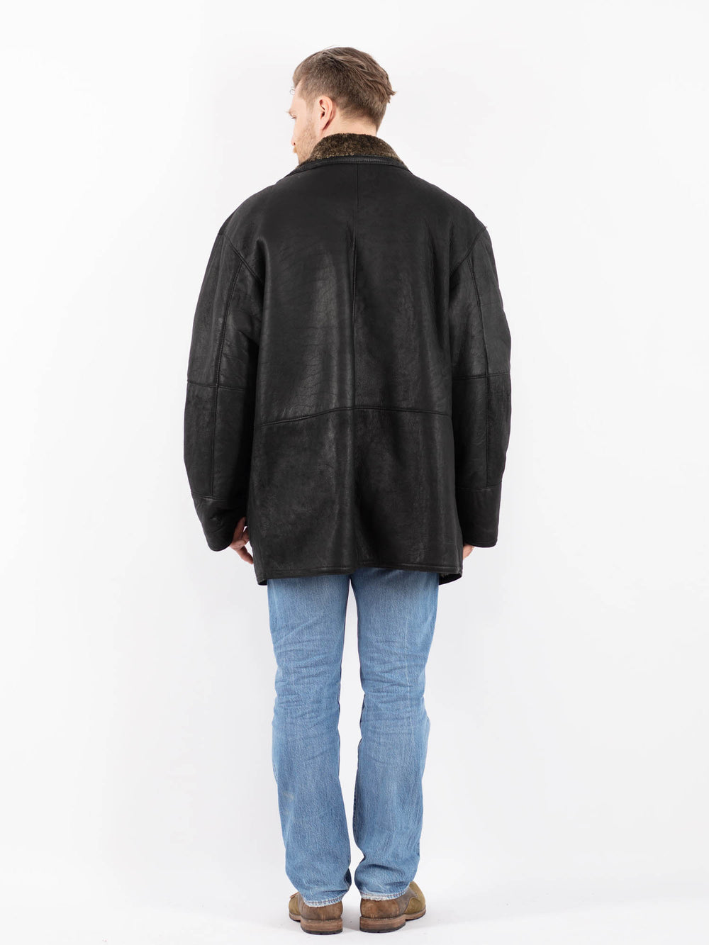 Vintage 90's Men Sheepskin Coat in BlackZ1436