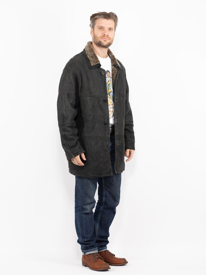 Vintage 90's Men Sheepskin Coat in BlackZ2716