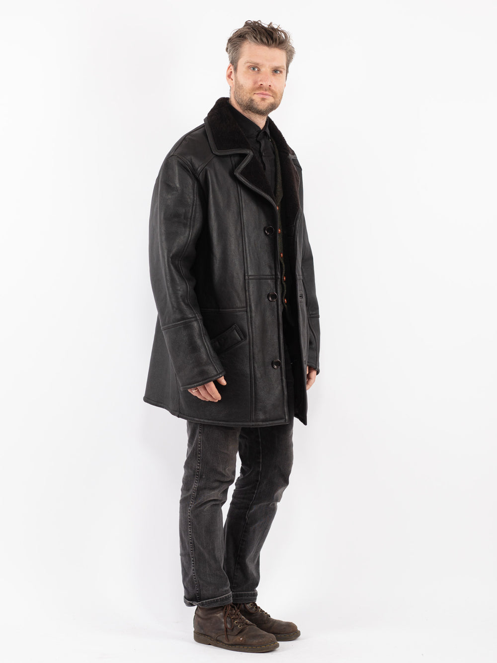 Vintage 90's Men Sheepskin Coat in Black