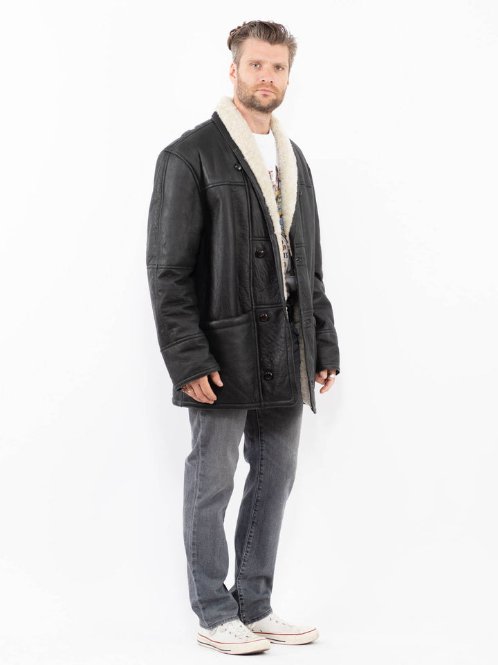 Vintage 90's Men Sheepskin Coat in BlackZ1989