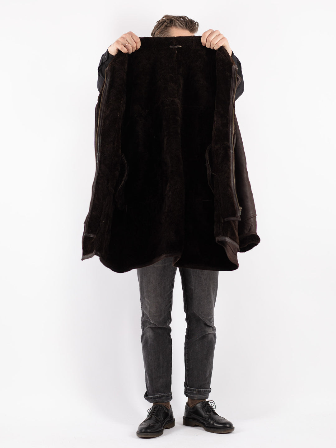 Vintage 90's Men Sheepskin Coat in Brown